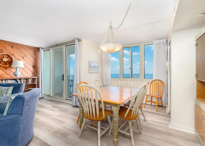 3 Bedroom Ocean Front In Highly Desired Quay * Ocean Stadt